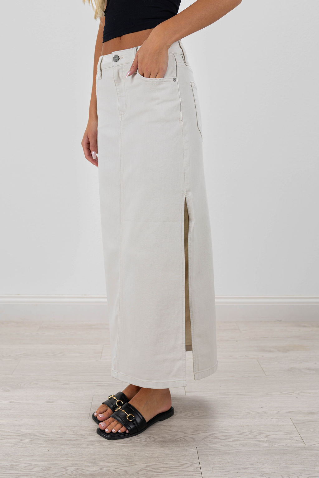 ALL IN SKIRT