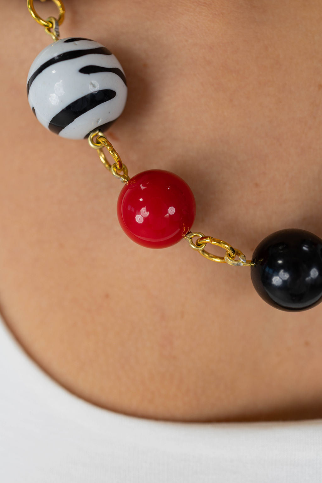 RAIDER RED NECKLACE
