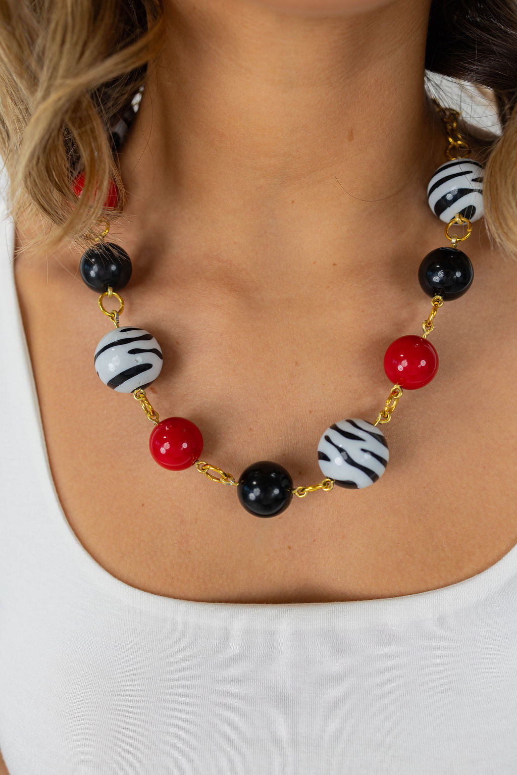 RAIDER RED NECKLACE