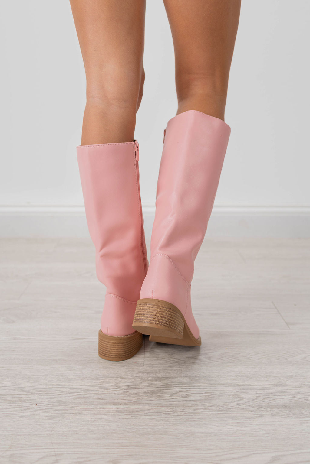 CI BANANA BOOTS