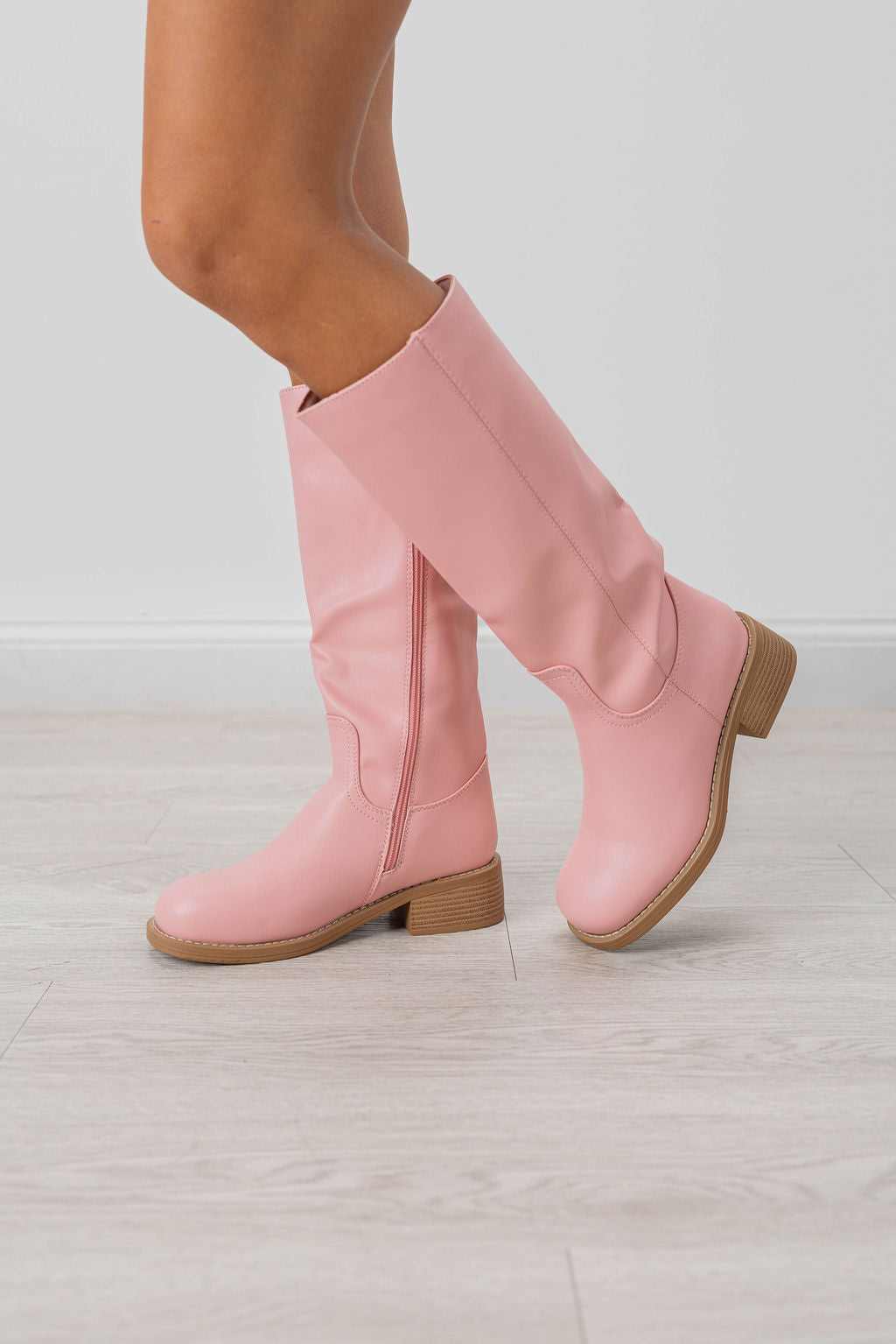 CI BANANA BOOTS
