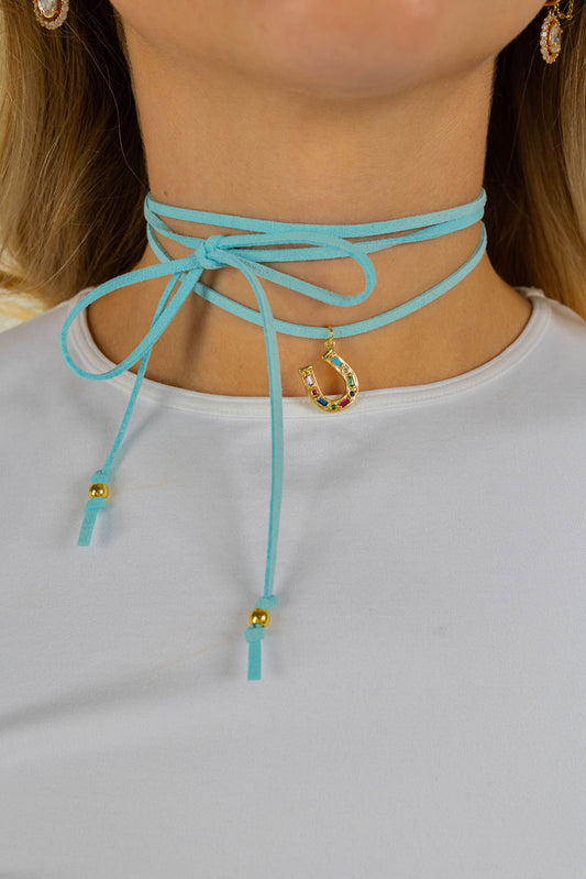 HORSESHOE WRAP NECKLACE