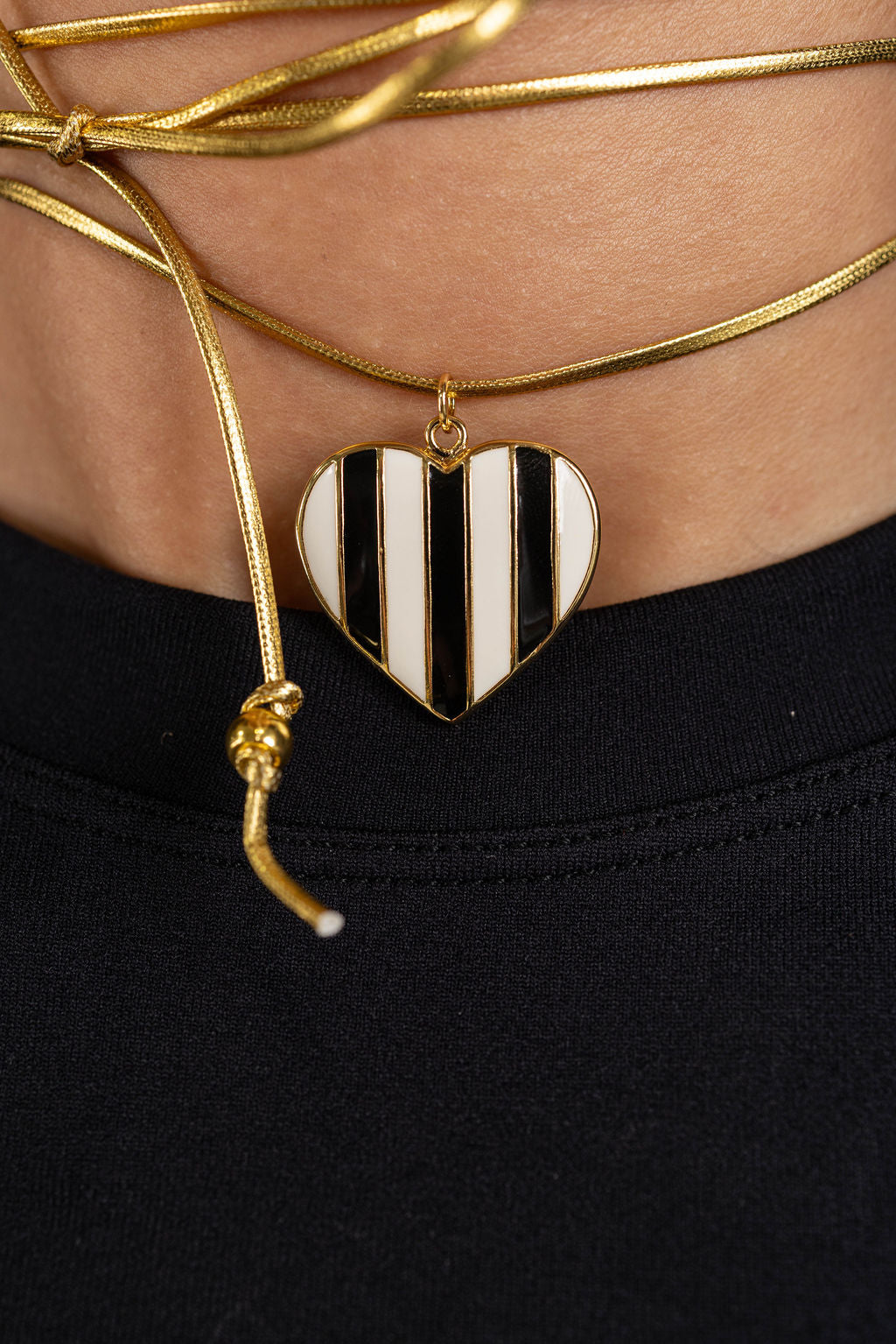 CANDY HEART WRAP NECKLACE