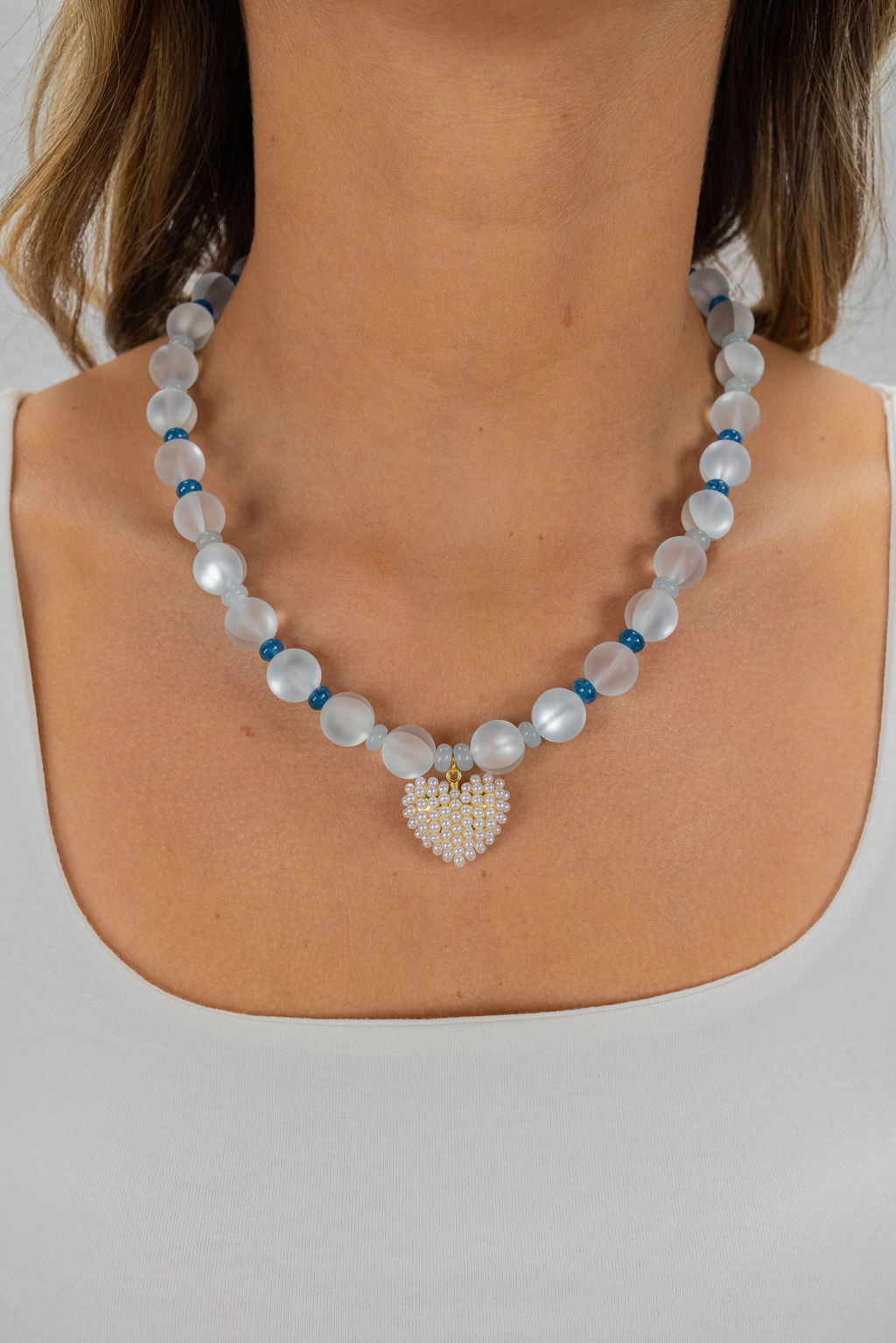 FROSTY NECKLACE