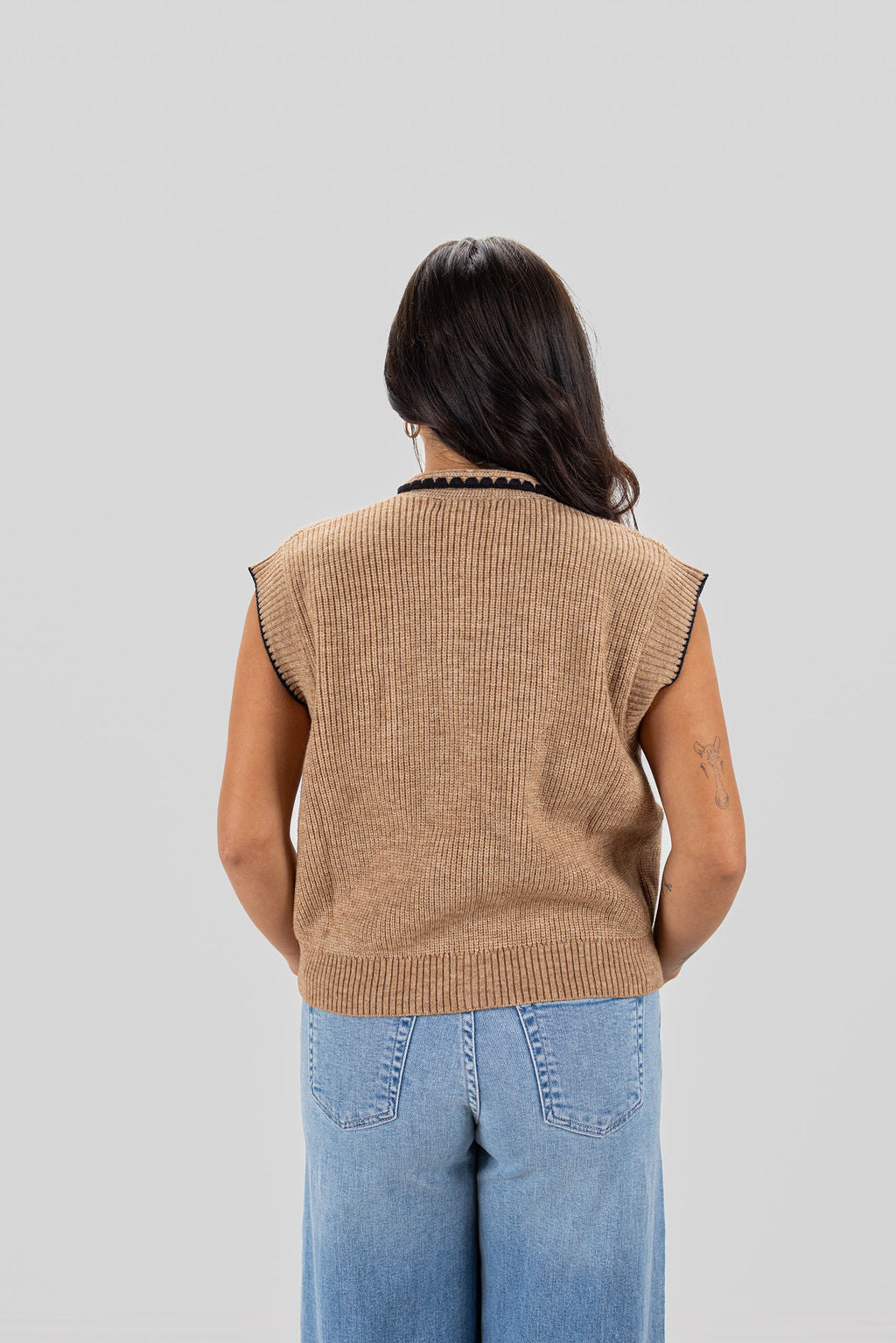 COFFEE DATE TOP